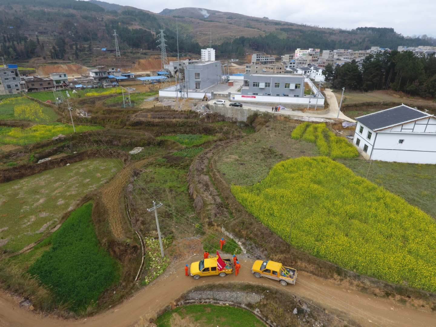 平塘供電局：防疫期間，“指尖服務(wù)”確保春耕用電