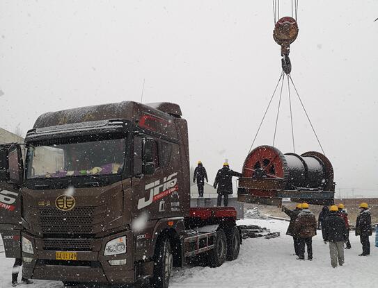 剛果(金)布桑加電站閘門(mén)及啟閉機(jī)順利完成發(fā)貨