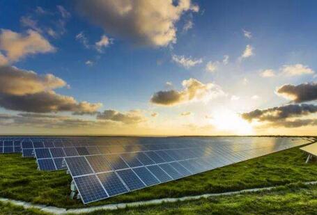 “新基建”釋放動(dòng)能，光伏發(fā)電新一輪擴(kuò)產(chǎn)潮起