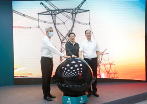 青?！幽稀?00千伏特高壓直流工程啟動送電