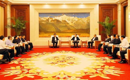 舒印彪拜會(huì)云南省委書(shū)記陳豪、省長(zhǎng)阮成發(fā)