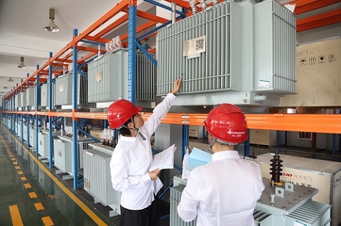 國(guó)網(wǎng)寧波市鄞州區(qū)供電公司：倉(cāng)庫(kù)盤(pán)點(diǎn)，迎“冬峰”