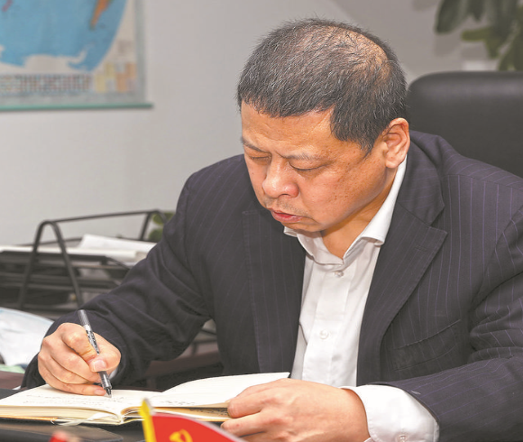 【國(guó)家電網(wǎng)公司特等勞?！客?波