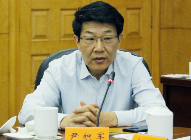 國網(wǎng)浙江省電力有限公司董事長、黨委書記  尹積軍：以“一體四翼”發(fā)展布局落地實踐 推動浙江高質量實現(xiàn)碳達峰