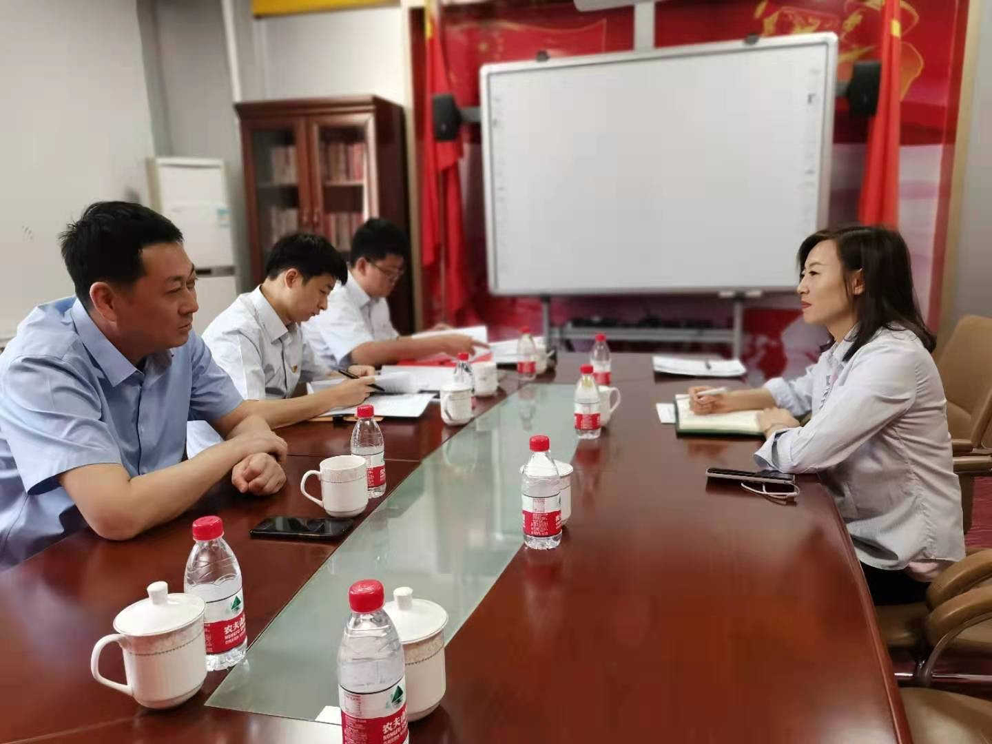 副局長(zhǎng)王永強(qiáng)到烏海電業(yè)局千里山分局開展黨史學(xué)習(xí)教育督導(dǎo)、領(lǐng)學(xué)