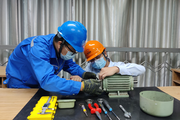 國能(泉州)熱電有限公司實(shí)訓(xùn)練兵提升專業(yè)技能水平