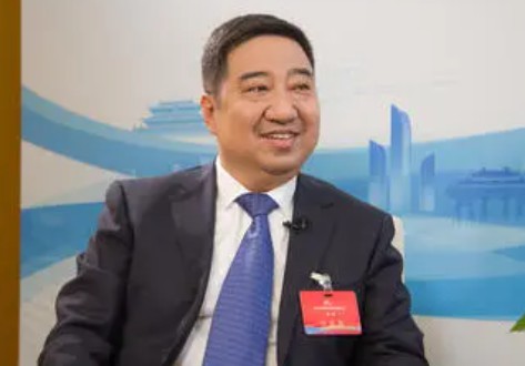 中國西電集團有限公司黨委書記、董事長、中國電氣裝備集團董事長白忠泉