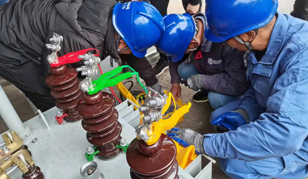 國網(wǎng)撫州市南豐縣供電公司：“提素質(zhì)，強隊伍，促發(fā)展”技能比武