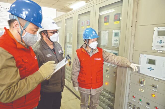 馮春英:用心守護(hù)客戶用電安全