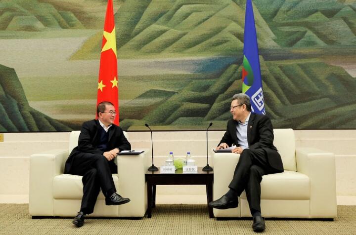 錢智民會(huì)見中國燃?xì)舛戮种飨?、總裁劉明輝