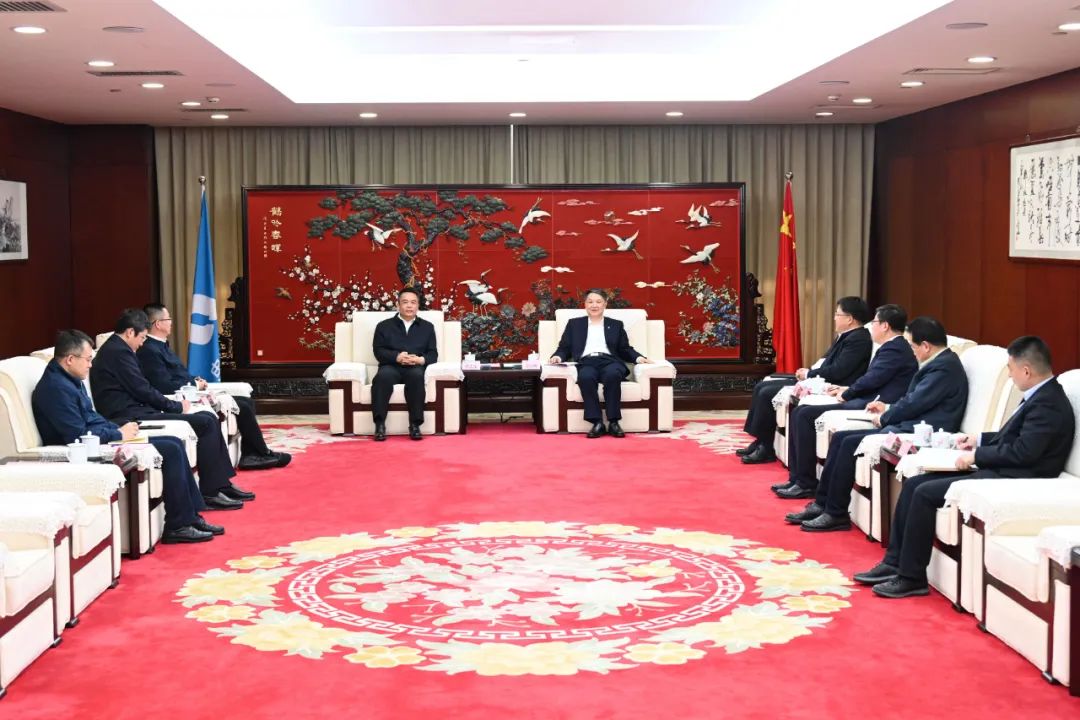 溫樞剛會(huì)見(jiàn)哈電集團(tuán)董事長(zhǎng)、黨委書(shū)記曹志安