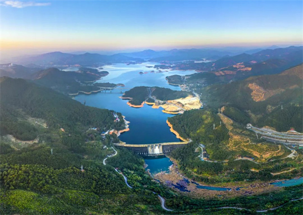 華電福建公司不負春光趕秋實，“雙碳”路上奮楫行