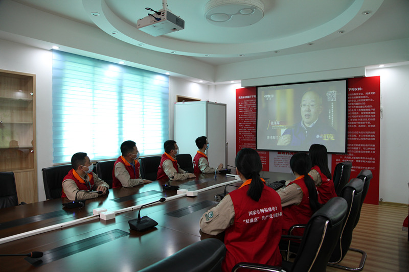 國(guó)網(wǎng)古田縣供電公司掀起學(xué)習(xí)“時(shí)代楷?！卞X海軍同志先進(jìn)事跡熱潮