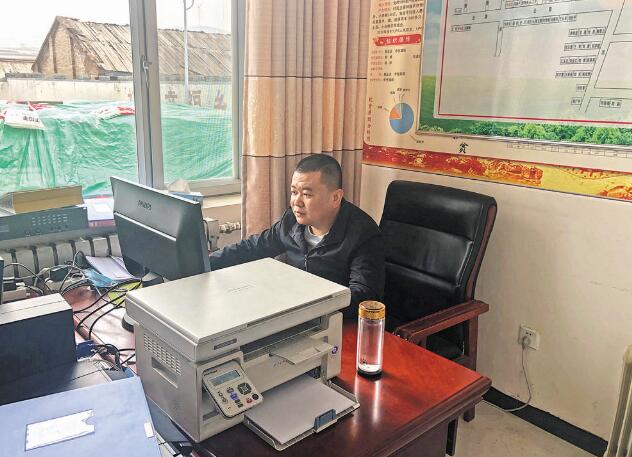 駐村書記王維：“村民需要啥，我們就干啥”