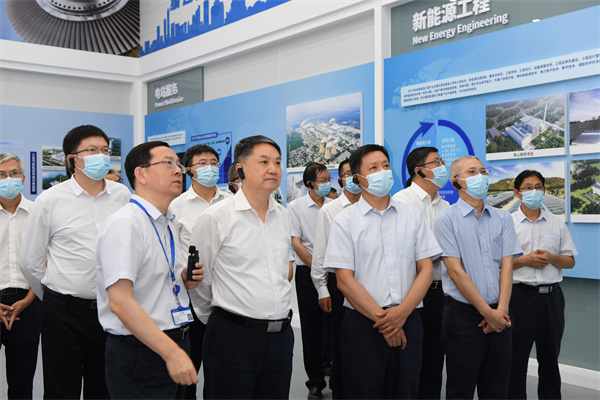 華電集團黨組書記、董事長溫樞剛與東方電氣黨組書記、董事長俞培根舉行會談