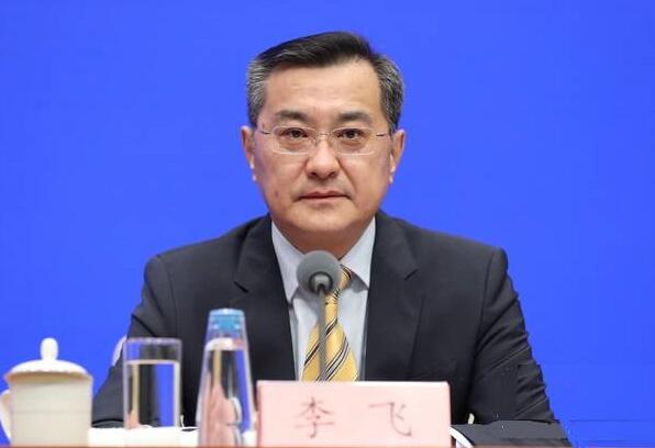 商務(wù)部:1-7月新能源汽車出口同比增超90%