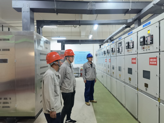 開展客戶側(cè)檢查，為企業(yè)安全用電保駕護(hù)航