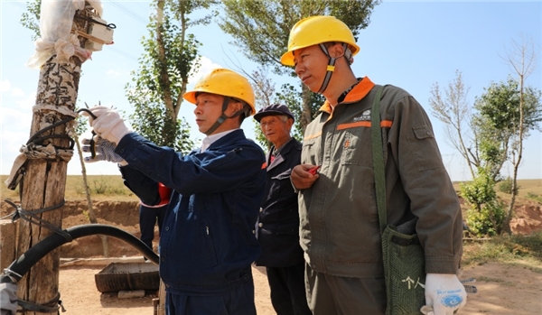 康巴什供電公司:堅(jiān)守崗位服務(wù)群眾 喜迎二十大