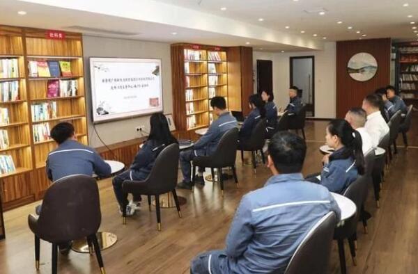 廣西全州供電公司開展“團(tuán)員青年說(shuō)廉潔”讀書會(huì)活動(dòng)