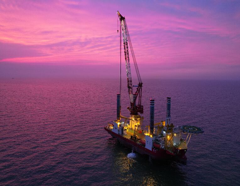 海上風(fēng)電平價時代全國首個核準(zhǔn)項(xiàng)目并網(wǎng)發(fā)電