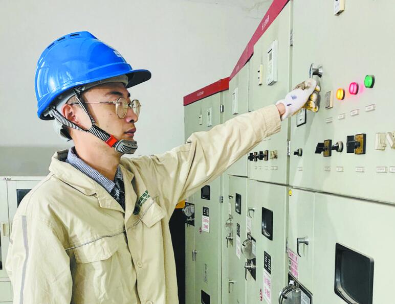 胡人予:愛琢磨善創(chuàng)新的運(yùn)維班長(zhǎng)