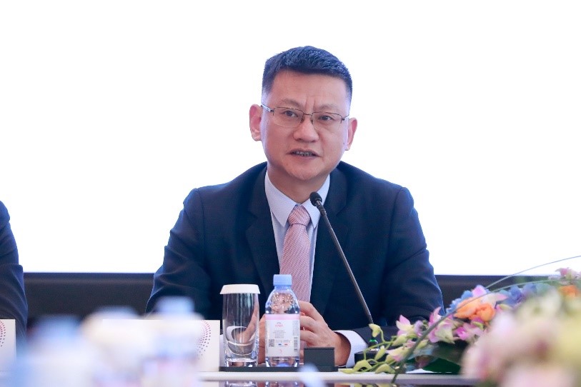 華為李俊風(fēng)：聚焦ICT基礎(chǔ)設(shè)施 打造數(shù)字底座，做機(jī)場與軌道行業(yè)數(shù)字化轉(zhuǎn)型同路人