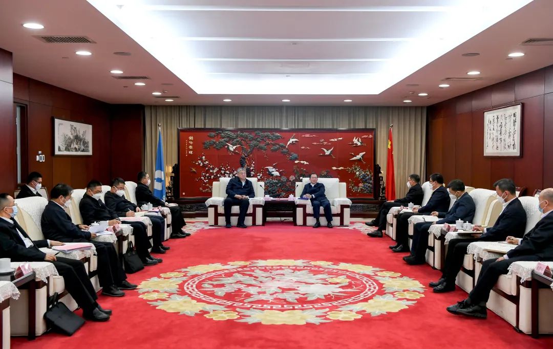 中國華電黨組書記、董事長江毅會(huì)見國家能源集團(tuán)黨組書記、董事長劉國躍