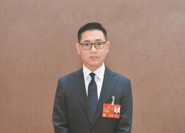 推動(dòng)清潔能源發(fā)展 促進(jìn)綠色低碳轉(zhuǎn)型——訪全國人大代表、河北寶信物流有限公司總經(jīng)理李建衛(wèi)