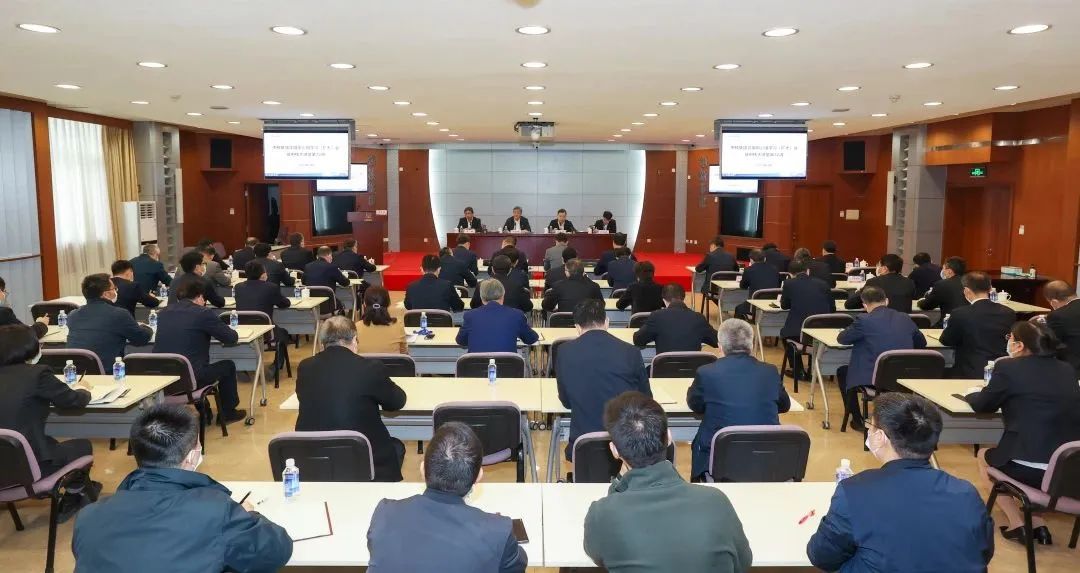 中核集團深入學(xué)習(xí)宣傳貫徹習(xí)近平總書記全國兩會期間重要講話精神和全國兩會精神