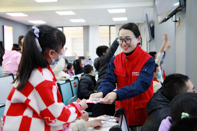 國網(wǎng)古田縣供電公司:電力進校園 安全伴童行