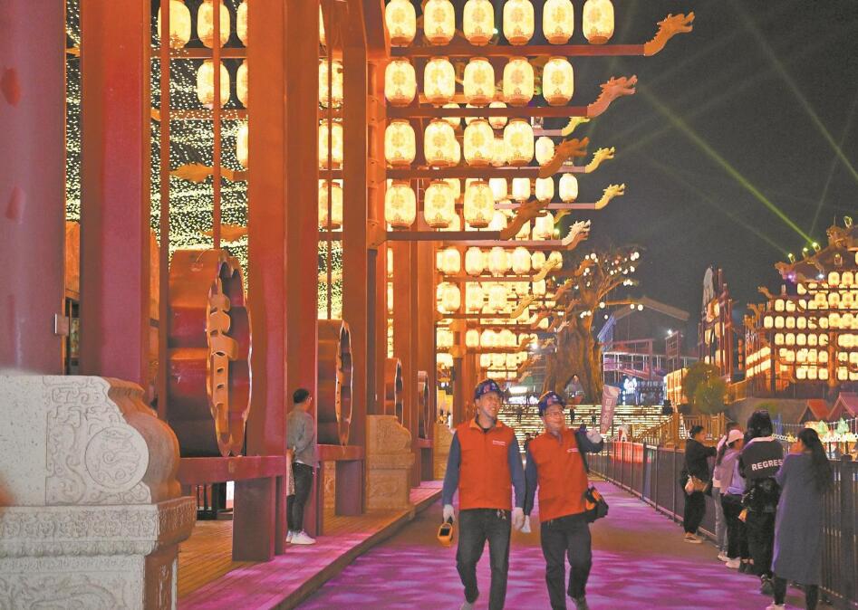 山東青州:東特巡不夜城 景觀(guān)燈火明