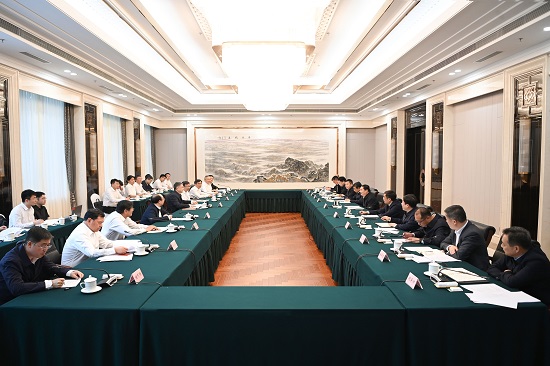 華能集團(tuán)溫樞剛、鄧建玲拜會遼寧省委書記郝鵬