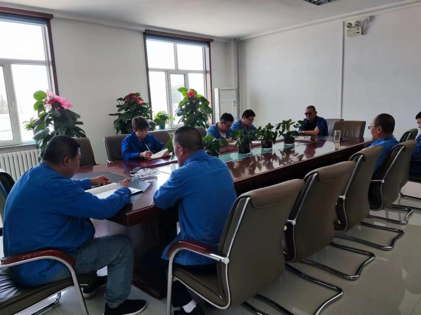 烏海市千里山供電公司：節(jié)前糾“四風(fēng)”，廉潔過“端午”