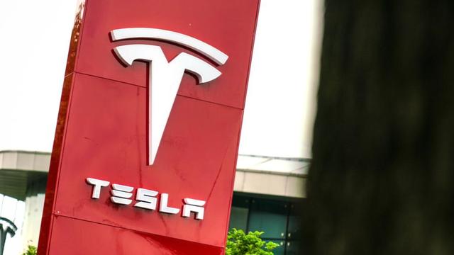 特斯拉二季度交付46.61萬(wàn)輛創(chuàng)新高，上半年股價(jià)漲幅112%