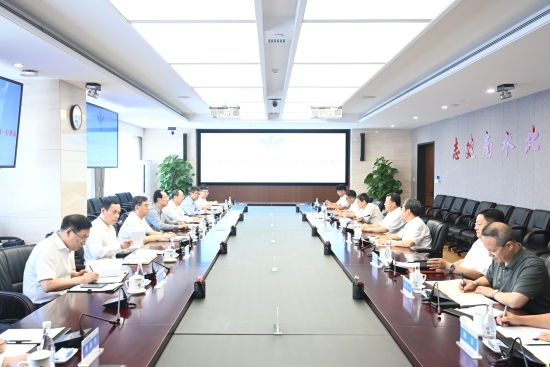 中國電建黨委書記、董事長丁焰章與中國南水北調(diào)集團(tuán)黨組書記、董事長蔣旭光會談