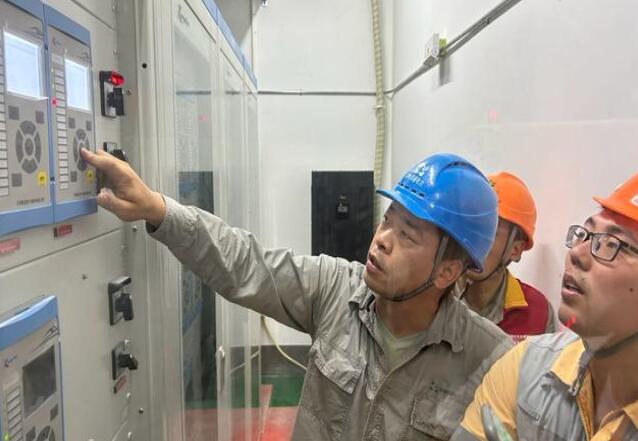 國網(wǎng)蒼南縣供電公司:高鐵飛馳迎亞運 電力服務我先行