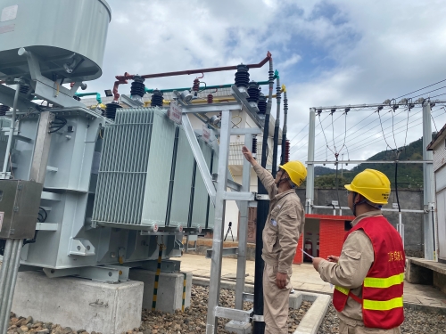 國網(wǎng)會理市供電公司:主變增容改造 提升供電可靠性
