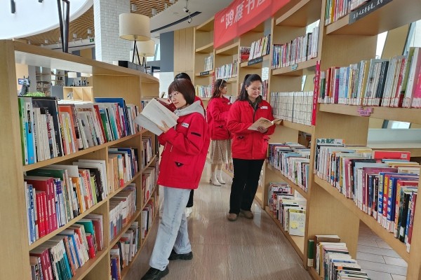 烏海供電公司聯(lián)合黨支部：開展“中華民族一家親，同心共筑中國夢”全民閱讀活動