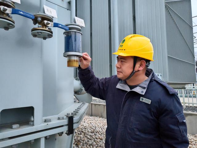 陳軍:在變電站比在家踏實