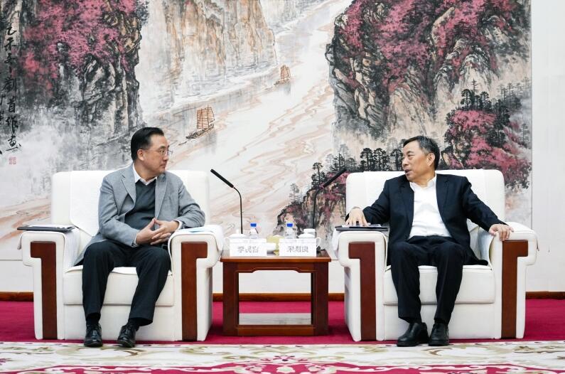 中國能建黨委書記、董事長宋海良與華夏銀行黨委書記、董事長李民吉會(huì)談