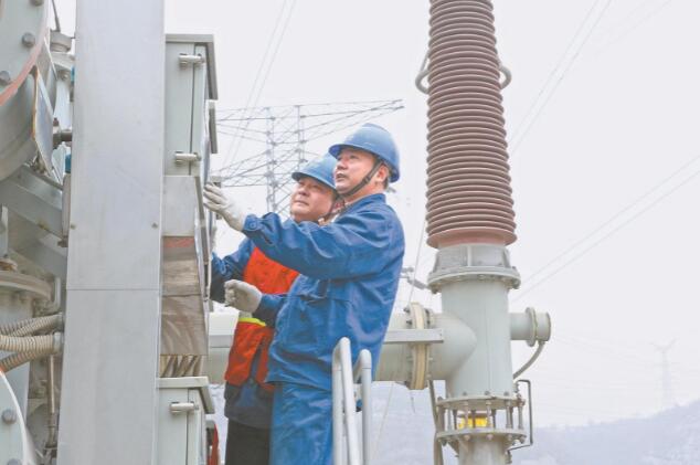 靳海軍: 專注電氣試驗(yàn)35年 持續(xù)創(chuàng)新解難題