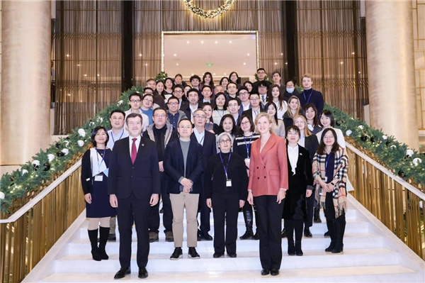 愛旭持續(xù)發(fā)力中歐新能源市場，為零碳未來注入更多活力