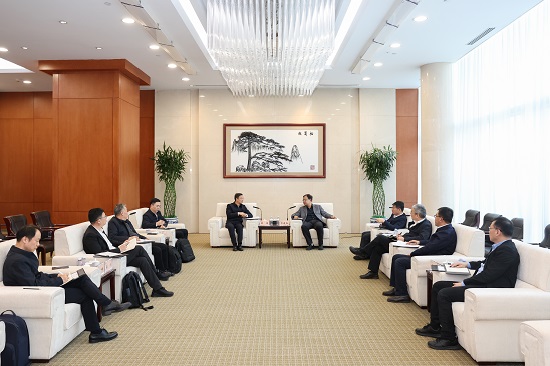 華能集團(tuán)總經(jīng)理、黨組副書記鄧建玲會見蘇州市委常委、昆山市委書記周偉