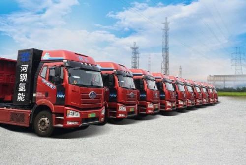 河鋼首座商業(yè)化氫油綜合站投入試運(yùn)營(yíng)近日，河鋼工業(yè)技術(shù)建設(shè)的河鋼首座商業(yè)化氫油綜合站正式投入試運(yùn)營(yíng)。新投入運(yùn)營(yíng)的商業(yè)化氫油綜合站采用35MPa加氫工藝，擁有1000kg/d的加氫能力。  這是河鋼工業(yè)技