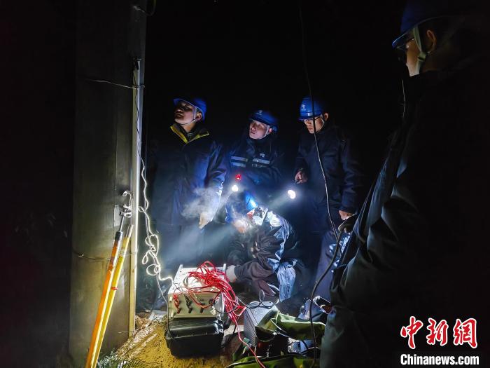 廣東電網(wǎng)啟動(dòng)今年首次融冰 加強(qiáng)對(duì)澳門(mén)供電特別維護(hù)