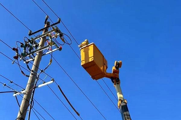 國網(wǎng)泰安供電公司“能帶不?！敝坞娋W(wǎng)安全防線