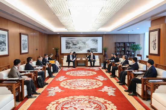 華能集團(tuán)董事長溫樞剛會(huì)見道達(dá)爾能源董事長潘彥磊