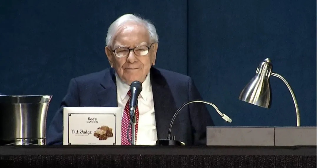 巴菲特:現(xiàn)在要考慮的問題是儲(chǔ)能