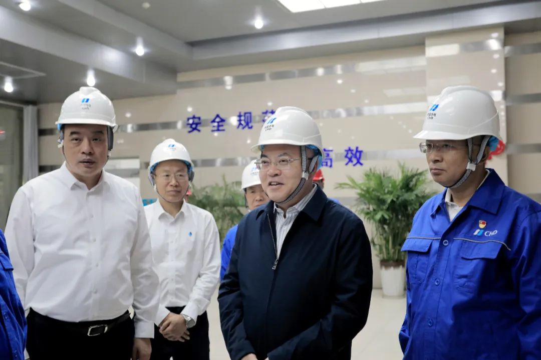 華電集團黨組副書記、總經(jīng)理葉向東到新疆公司調(diào)研