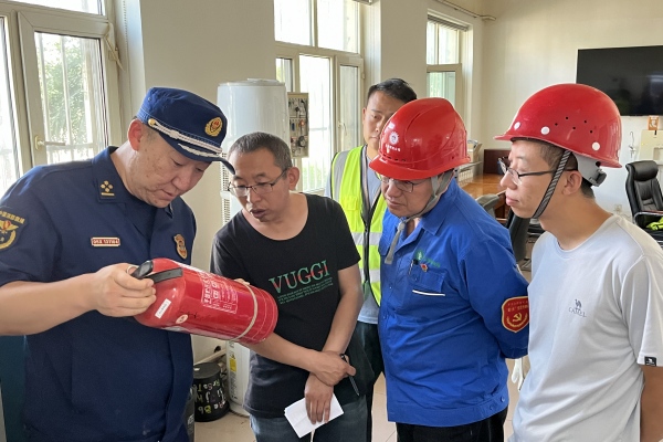 內(nèi)蒙古電力公司烏海千里山供電公司：蒙電愛(ài)心光明行，用電無(wú)憂筑防線